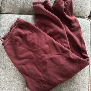 Skims burgundy women’s jogger L